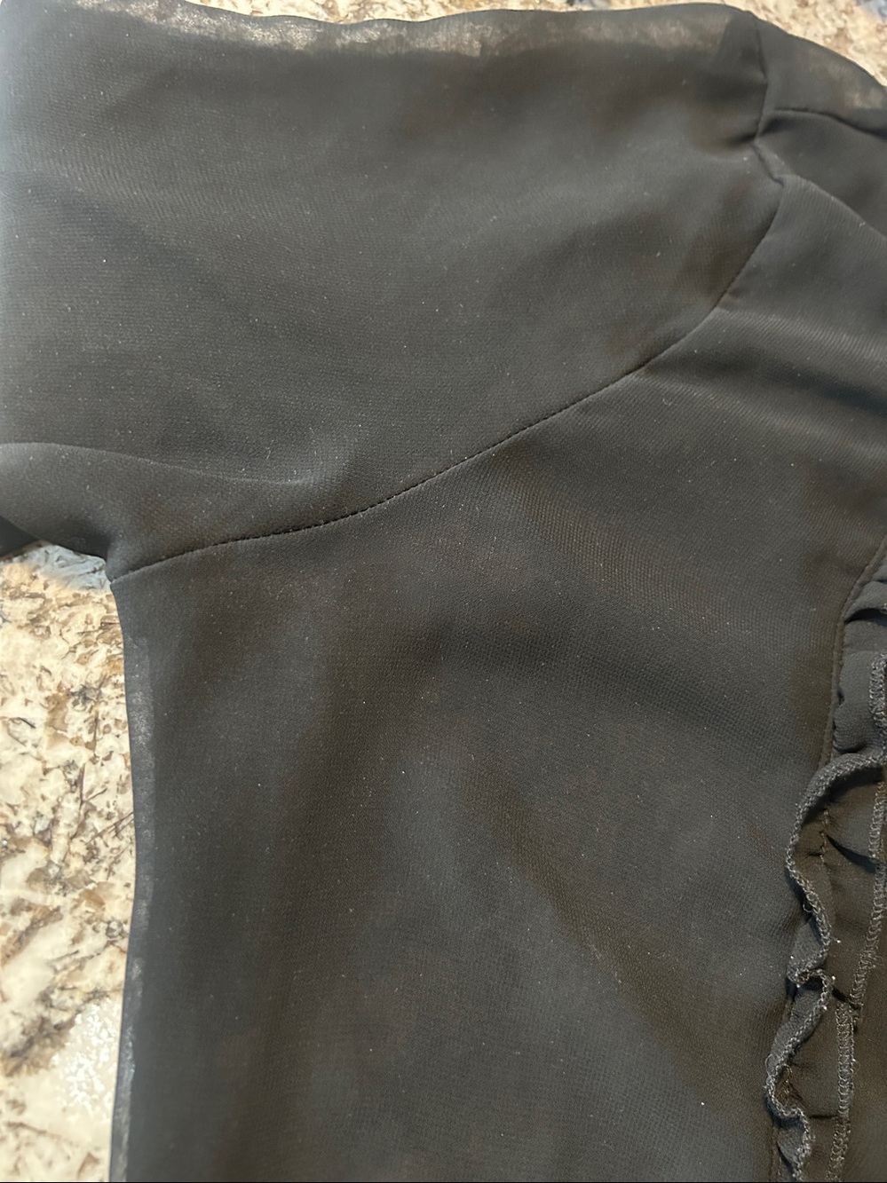 Norma Kamali Sheer Black Ruffled Button-Front Robe - Picture 4 of 6